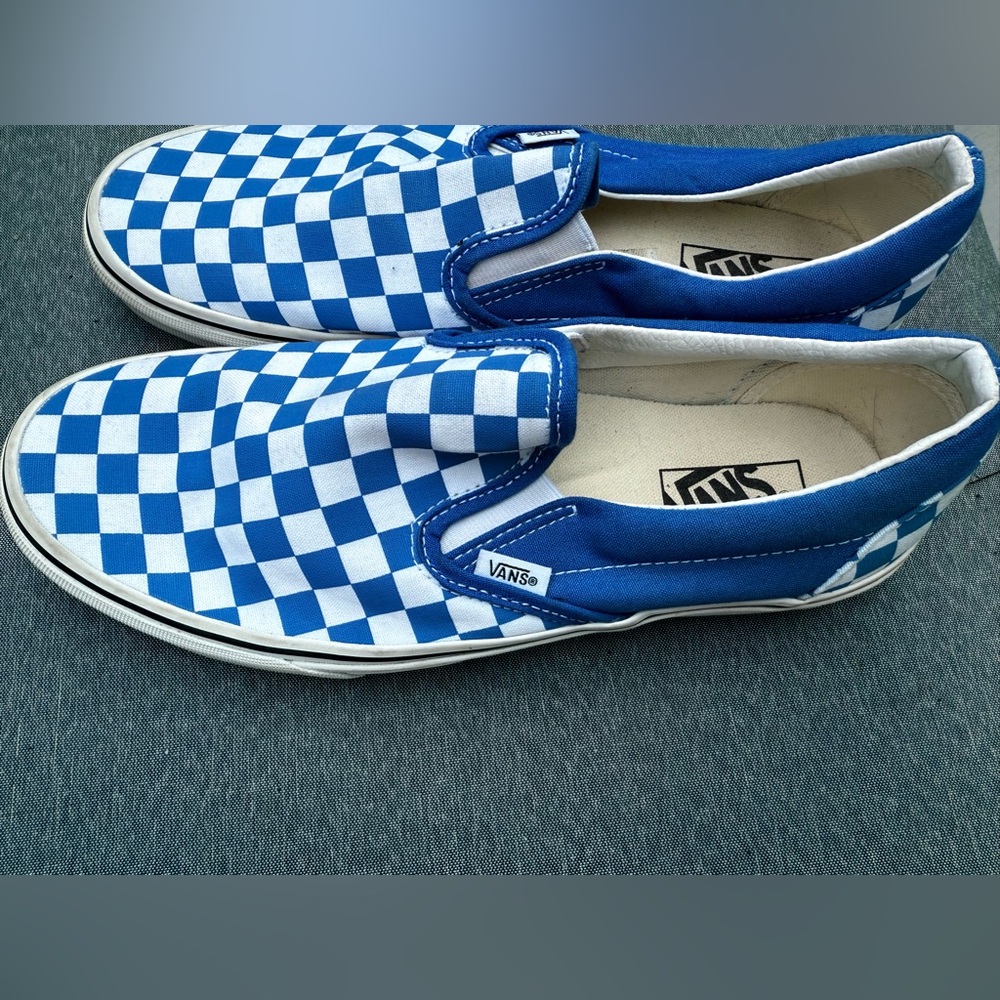 Vans - Picture 3 of 3